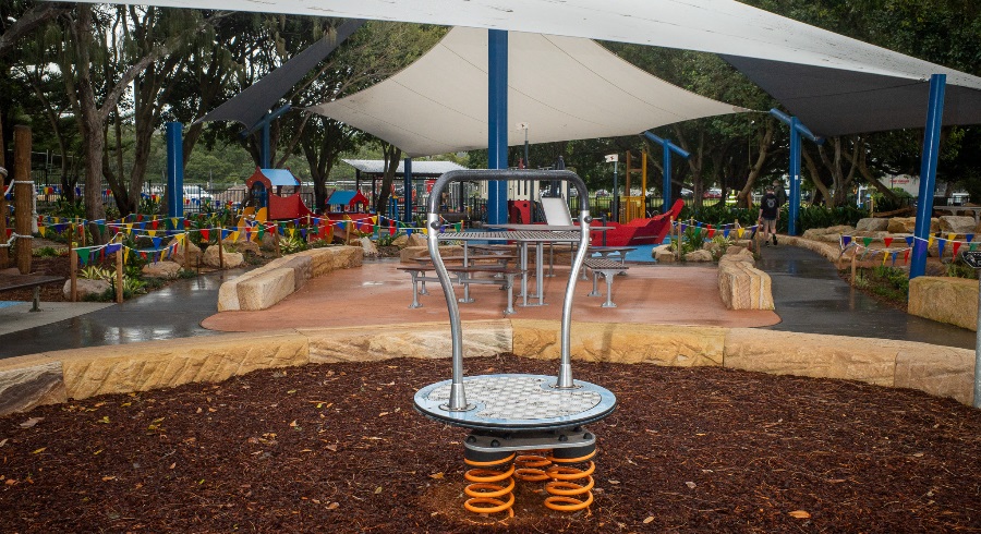 lyne park playground2.jpg